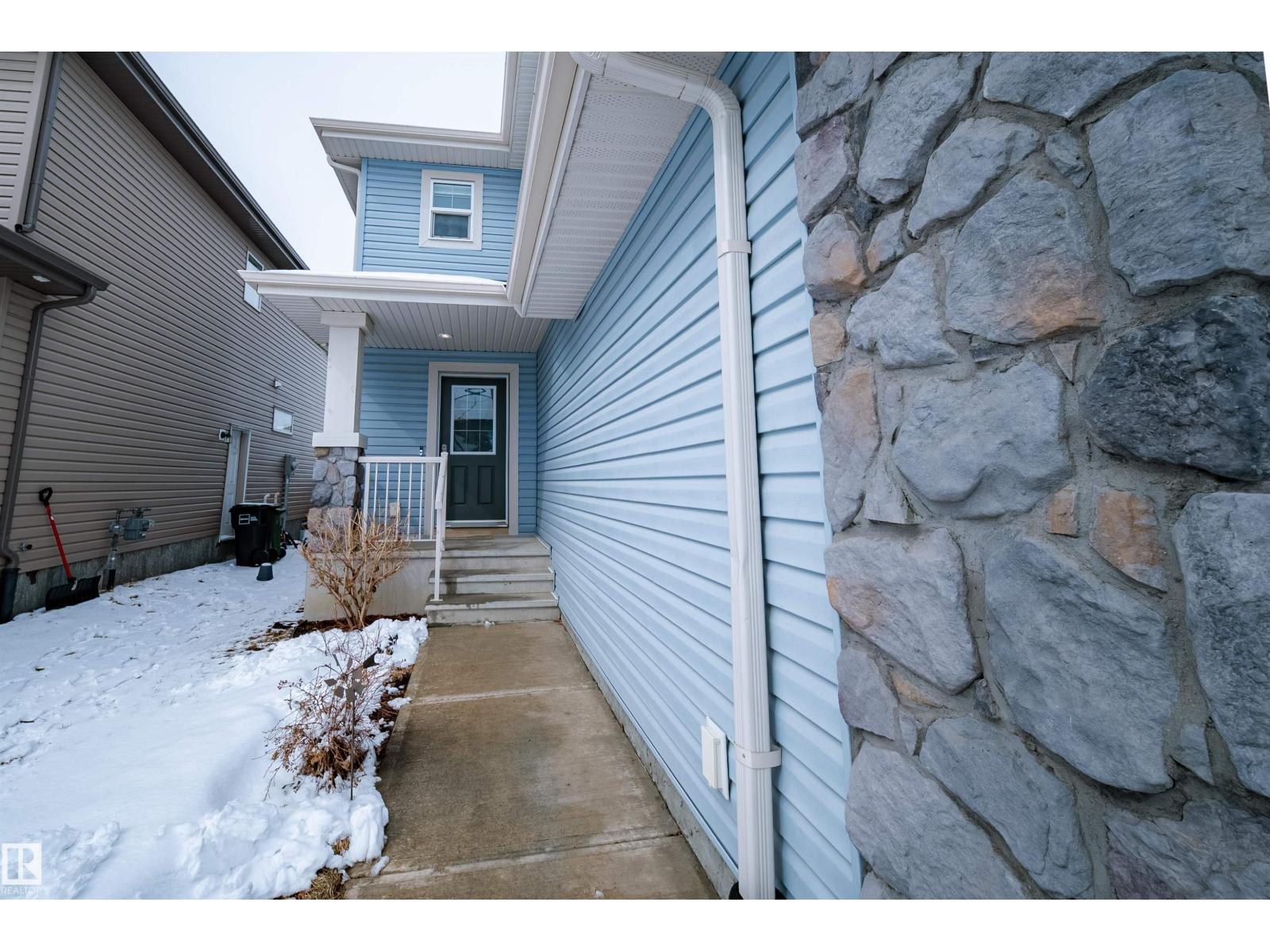 2132 52 ST SW, Edmonton