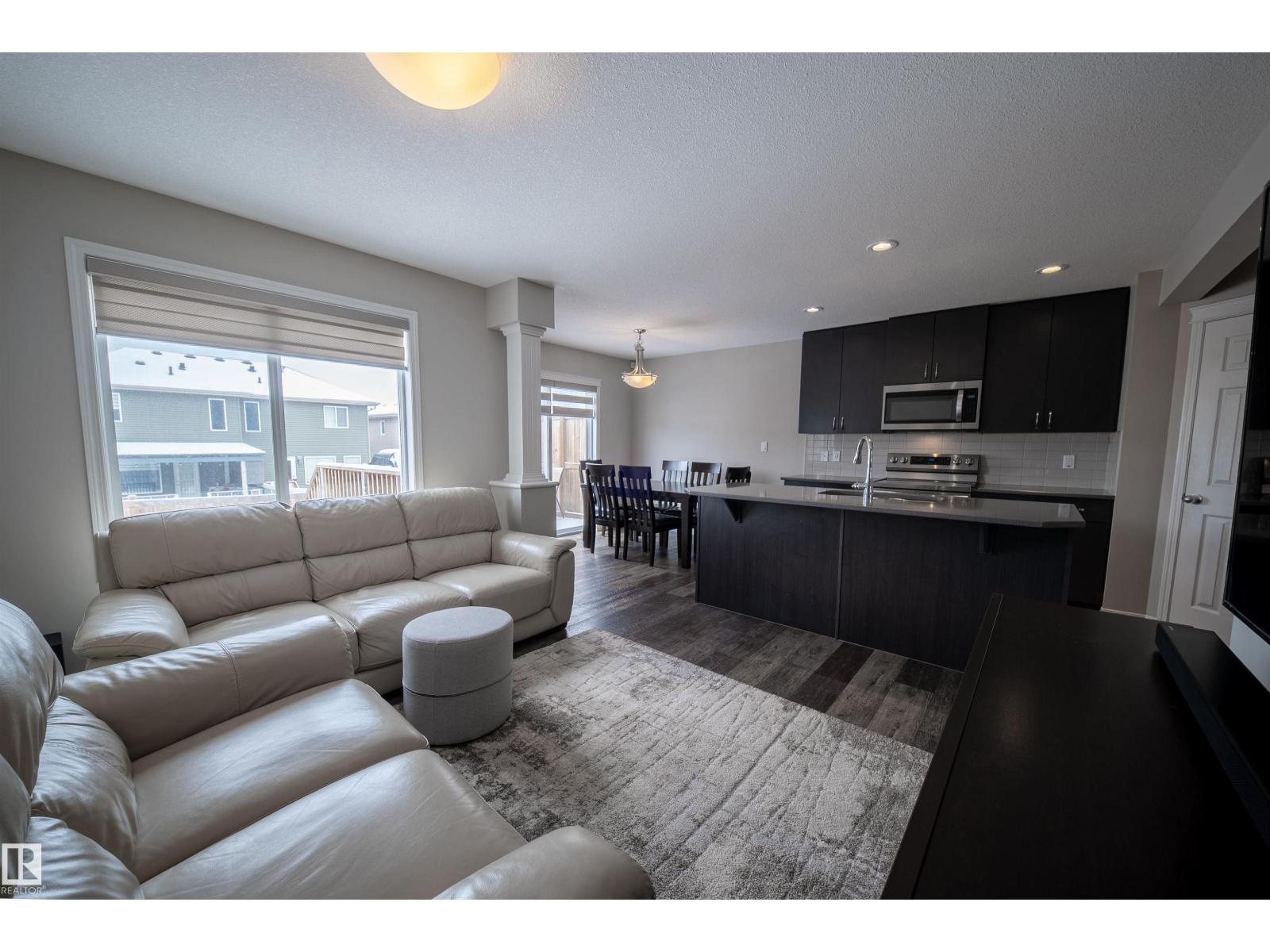 2132 52 ST SW, Edmonton