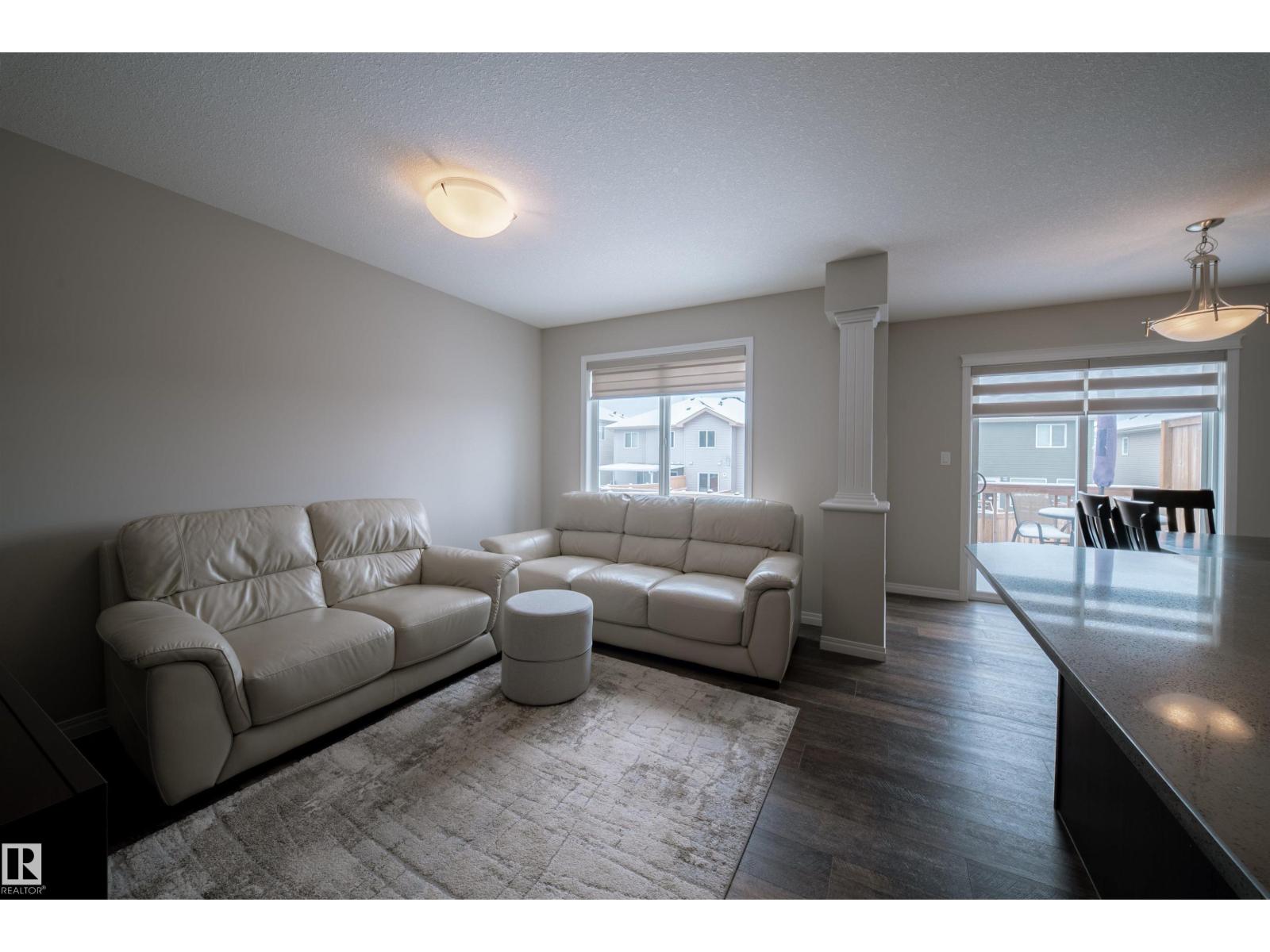 2132 52 ST SW, Edmonton