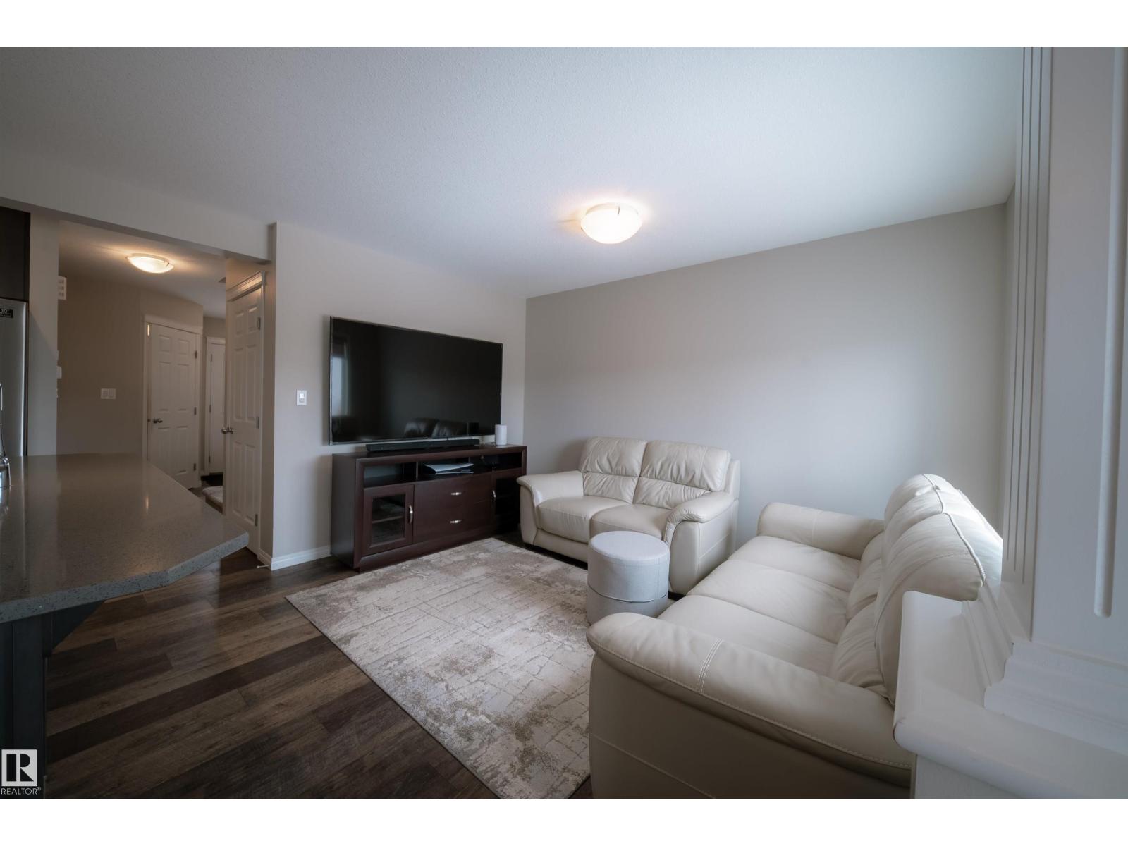 2132 52 ST SW, Edmonton