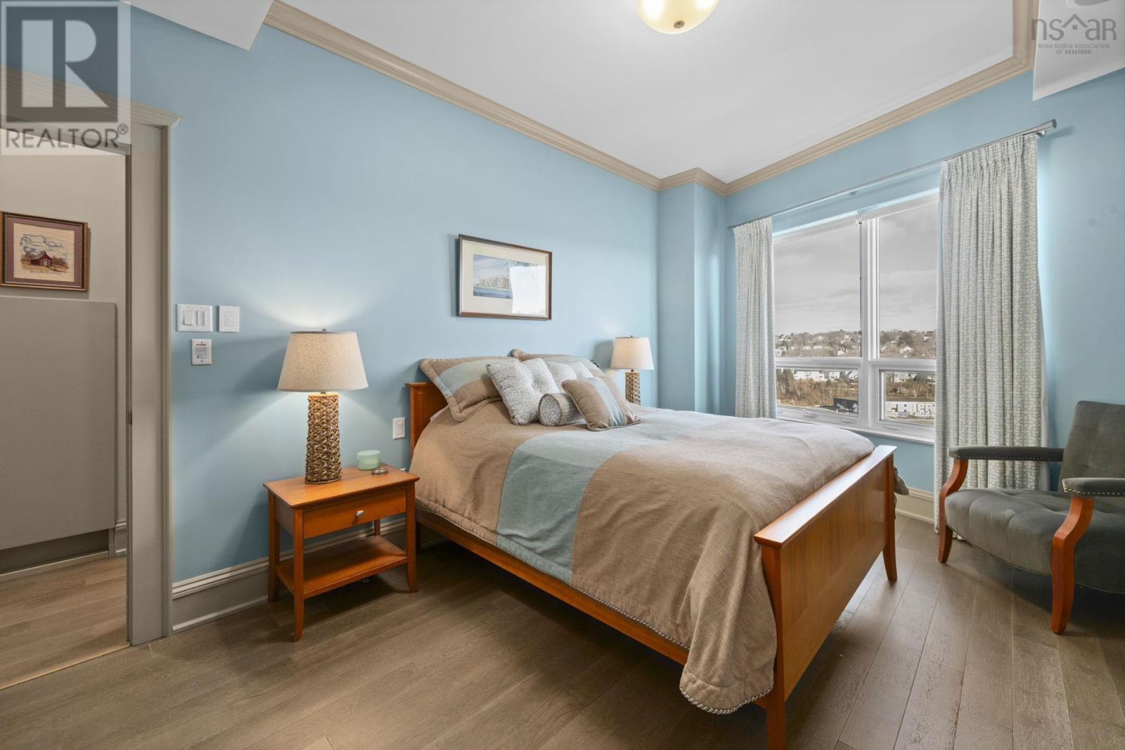 #1105 67 KINGS WHARF PLACE - 30