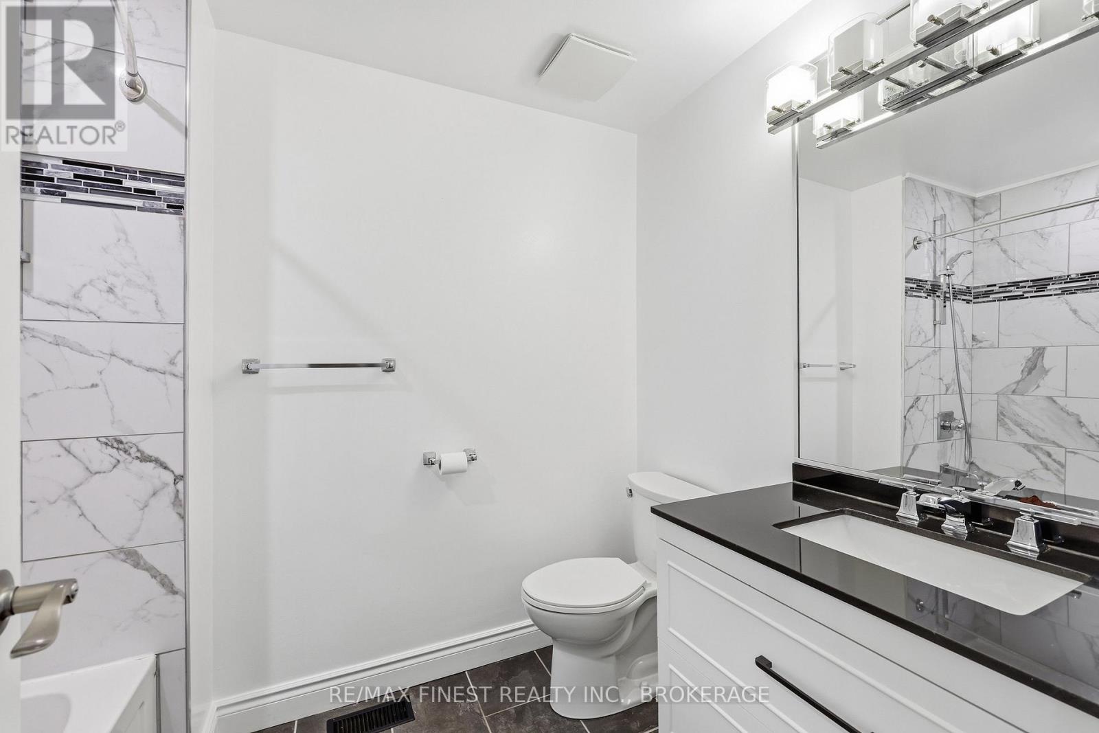 295 OWENS CRESCENT — photo 21