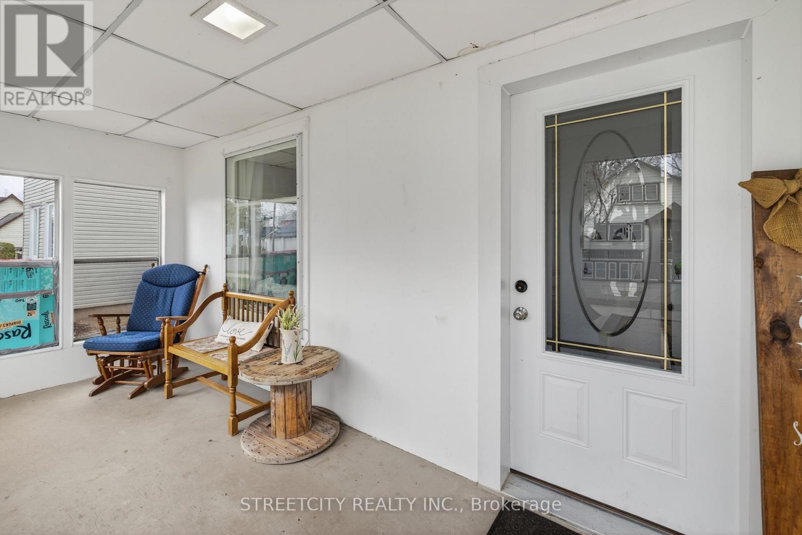 12 PEARL STREET Property Photo