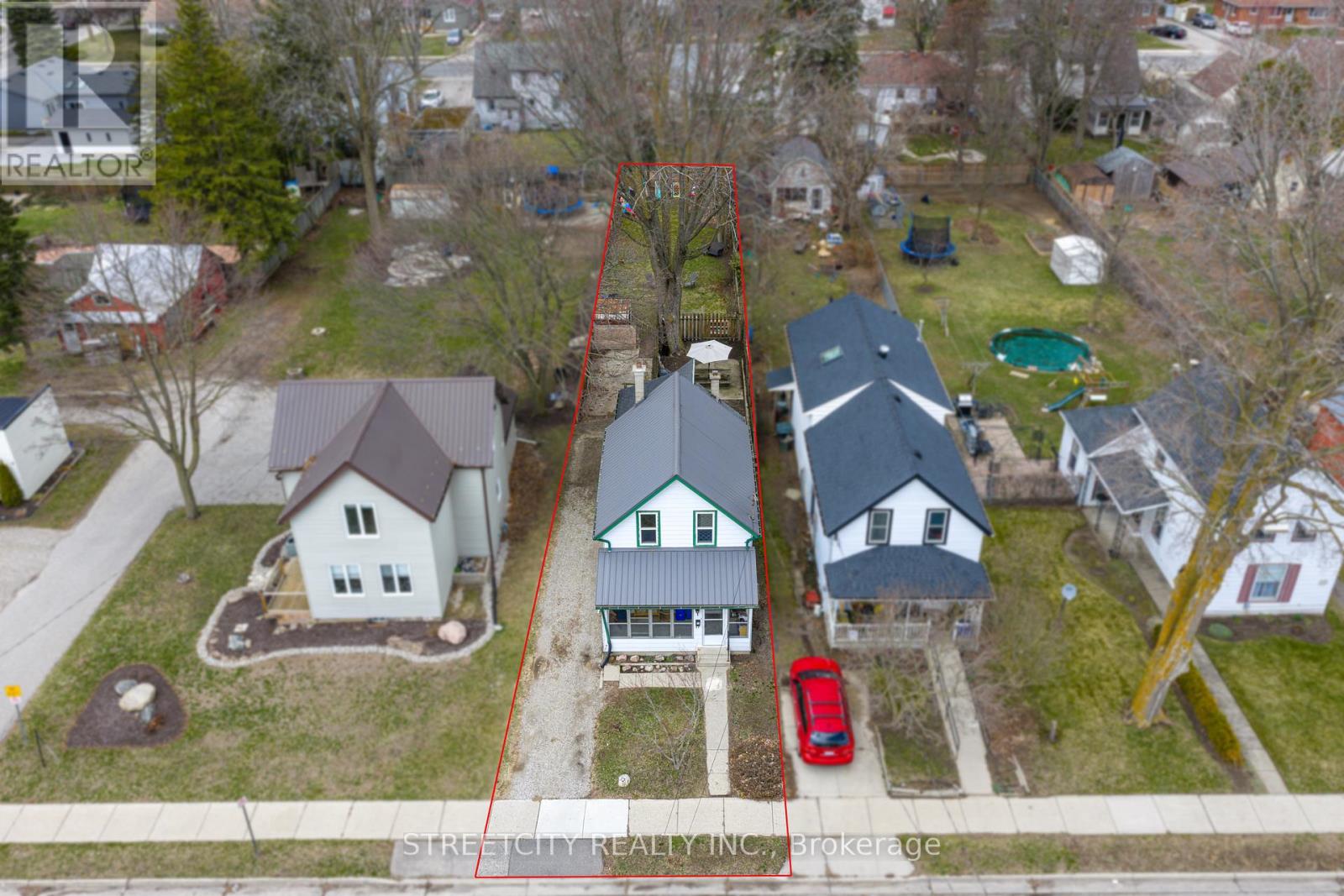 12 PEARL STREET Property Photo