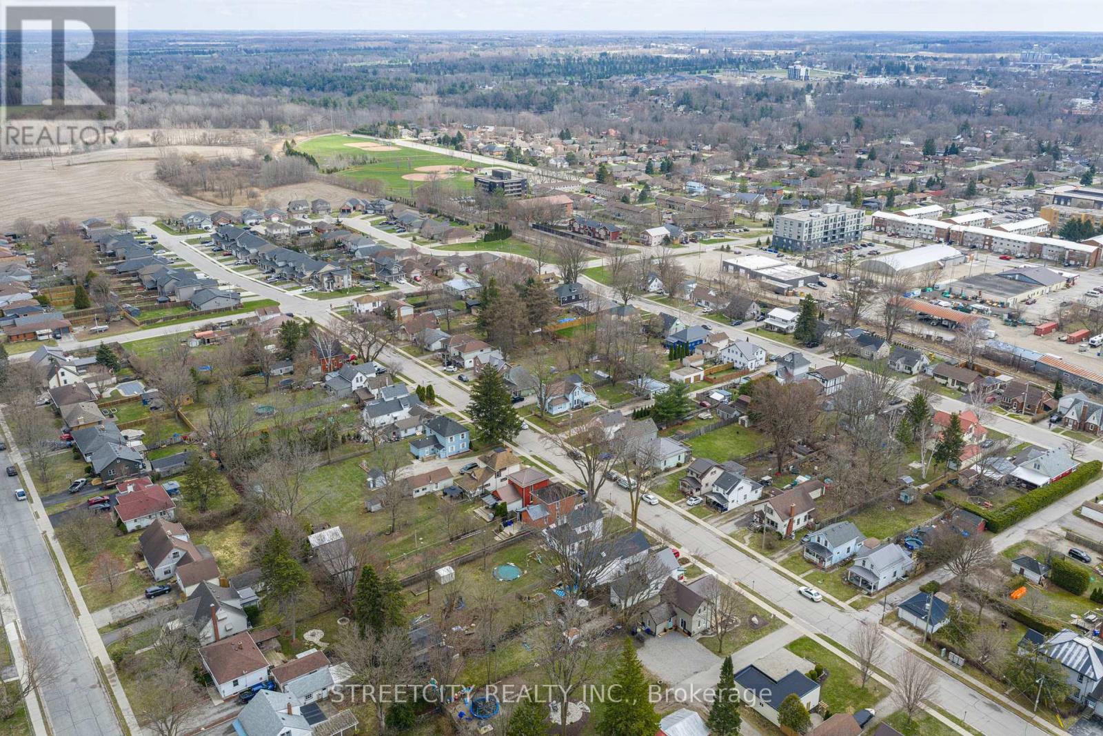 12 PEARL STREET Property Photo