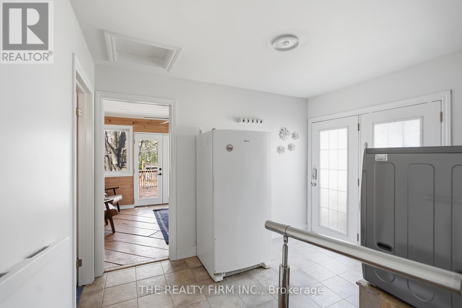 460 MOORE STREET Property Photo