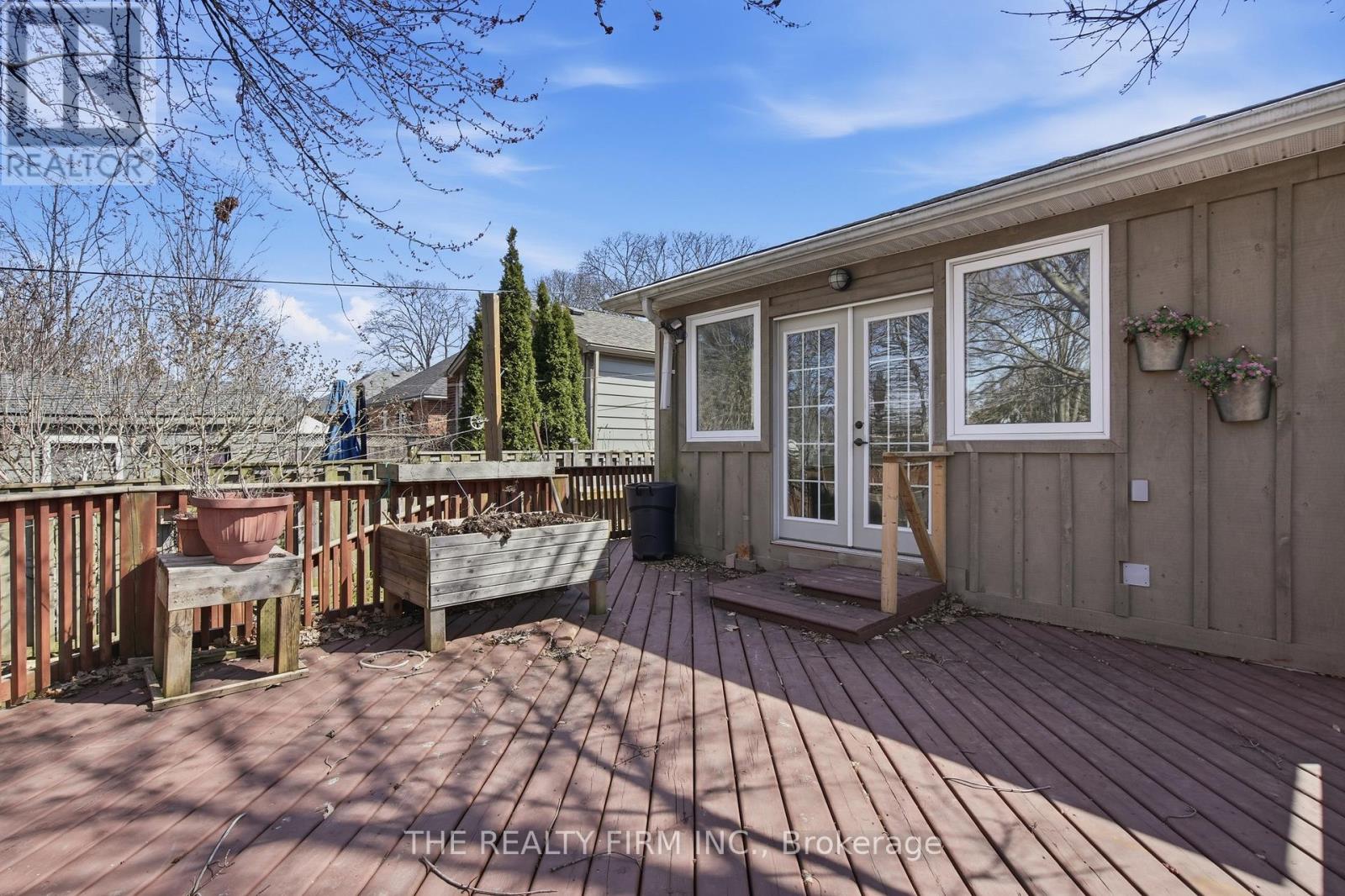 460 MOORE STREET Property Photo