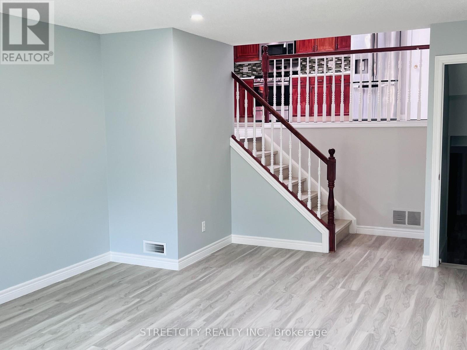 1279 ALDERSBROOK ROAD Property Photo