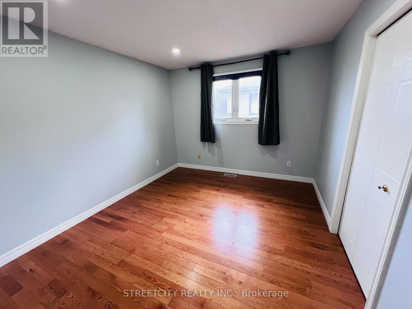 1279 ALDERSBROOK ROAD Property Photo