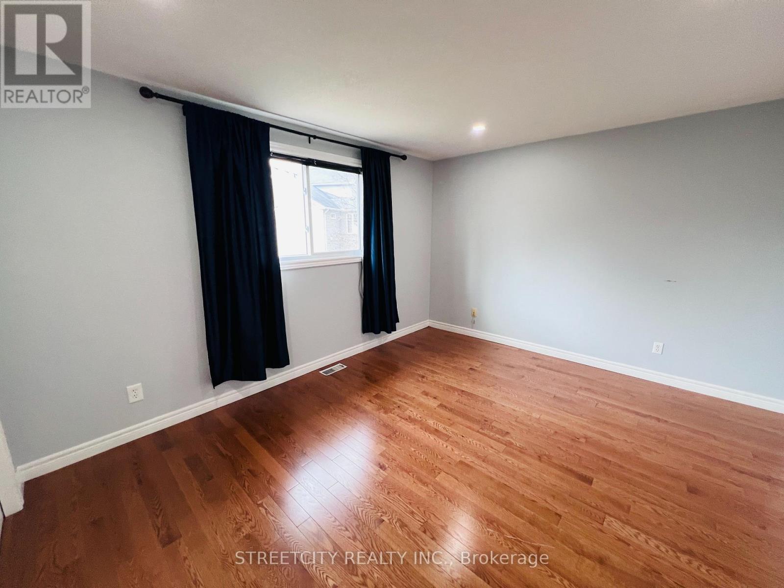 1279 ALDERSBROOK ROAD Property Photo