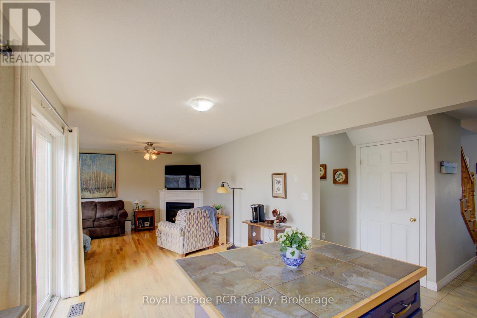 232 CONESTOGA STREET N - 17