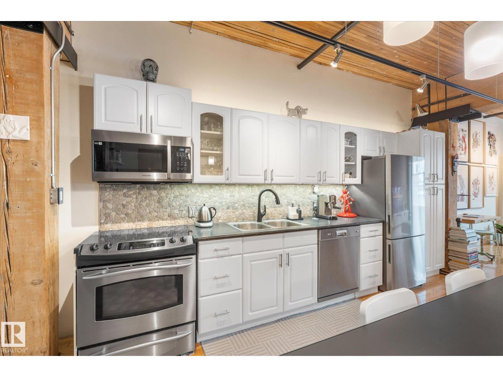 #310 10301 109 ST NW, Edmonton