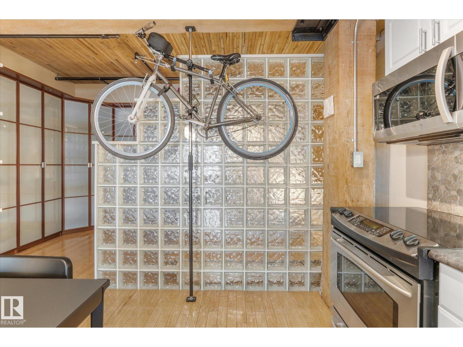 #310 10301 109 ST NW, Edmonton