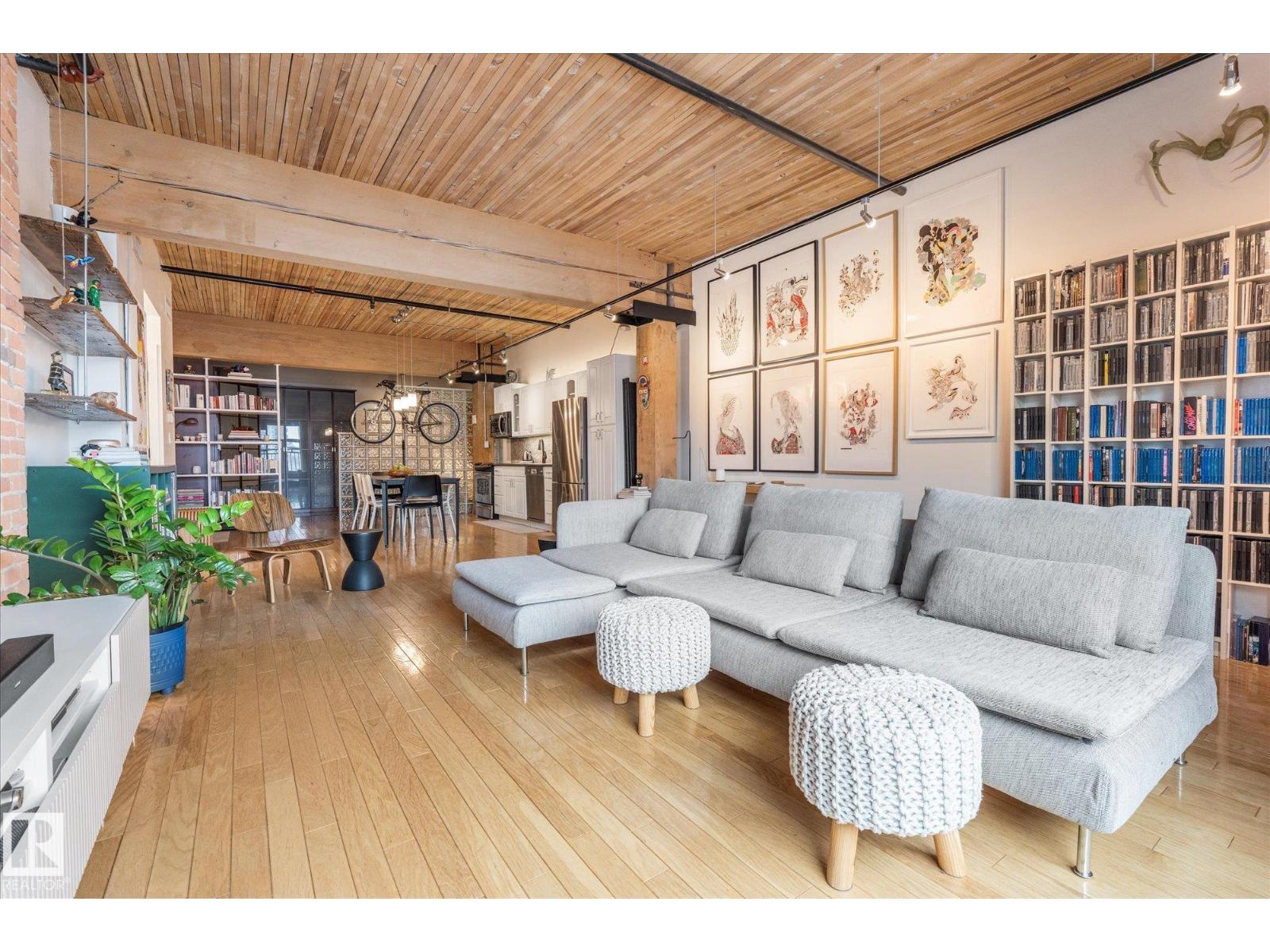 #310 10301 109 ST NW, Edmonton