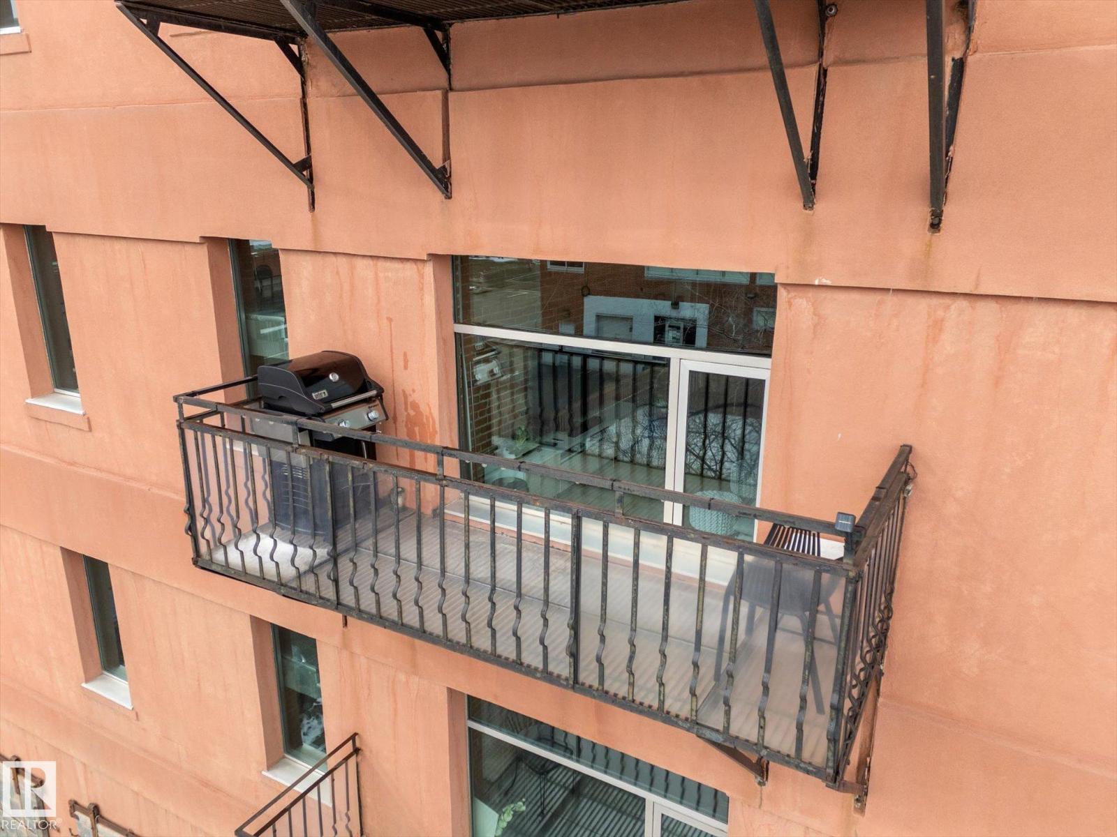 #310 10301 109 ST NW, Edmonton