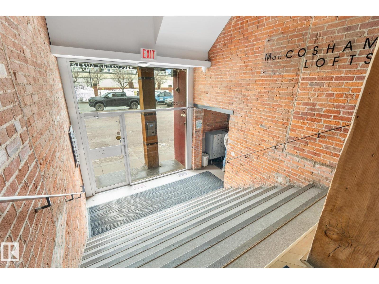 #310 10301 109 ST NW, Edmonton