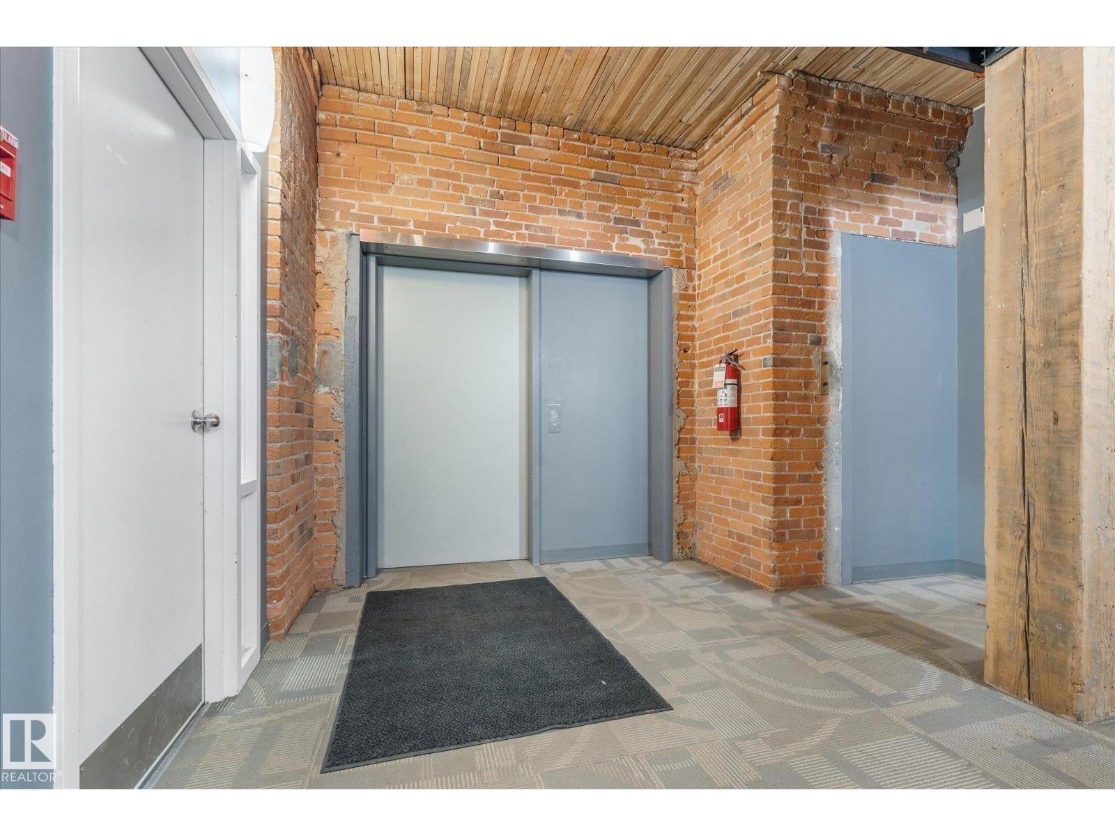 #310 10301 109 ST NW, Edmonton