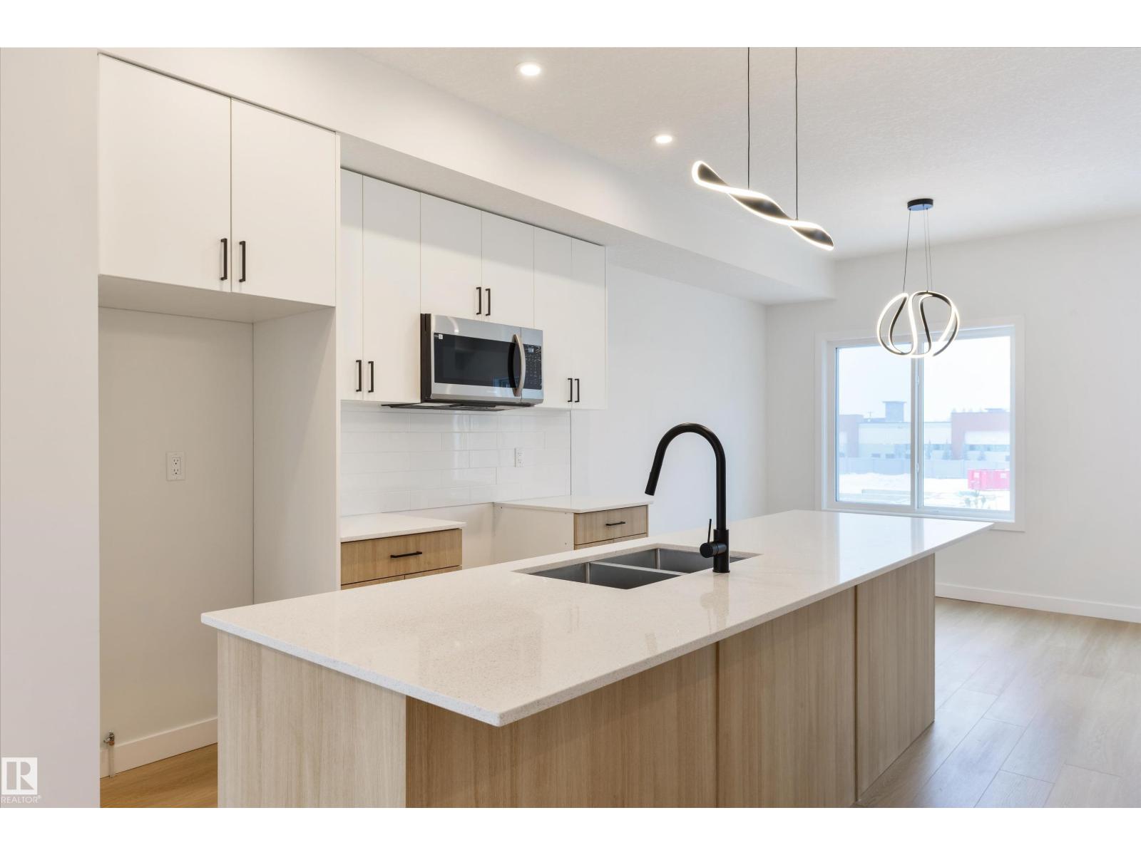 #49 18120 28 AVE SW, Edmonton