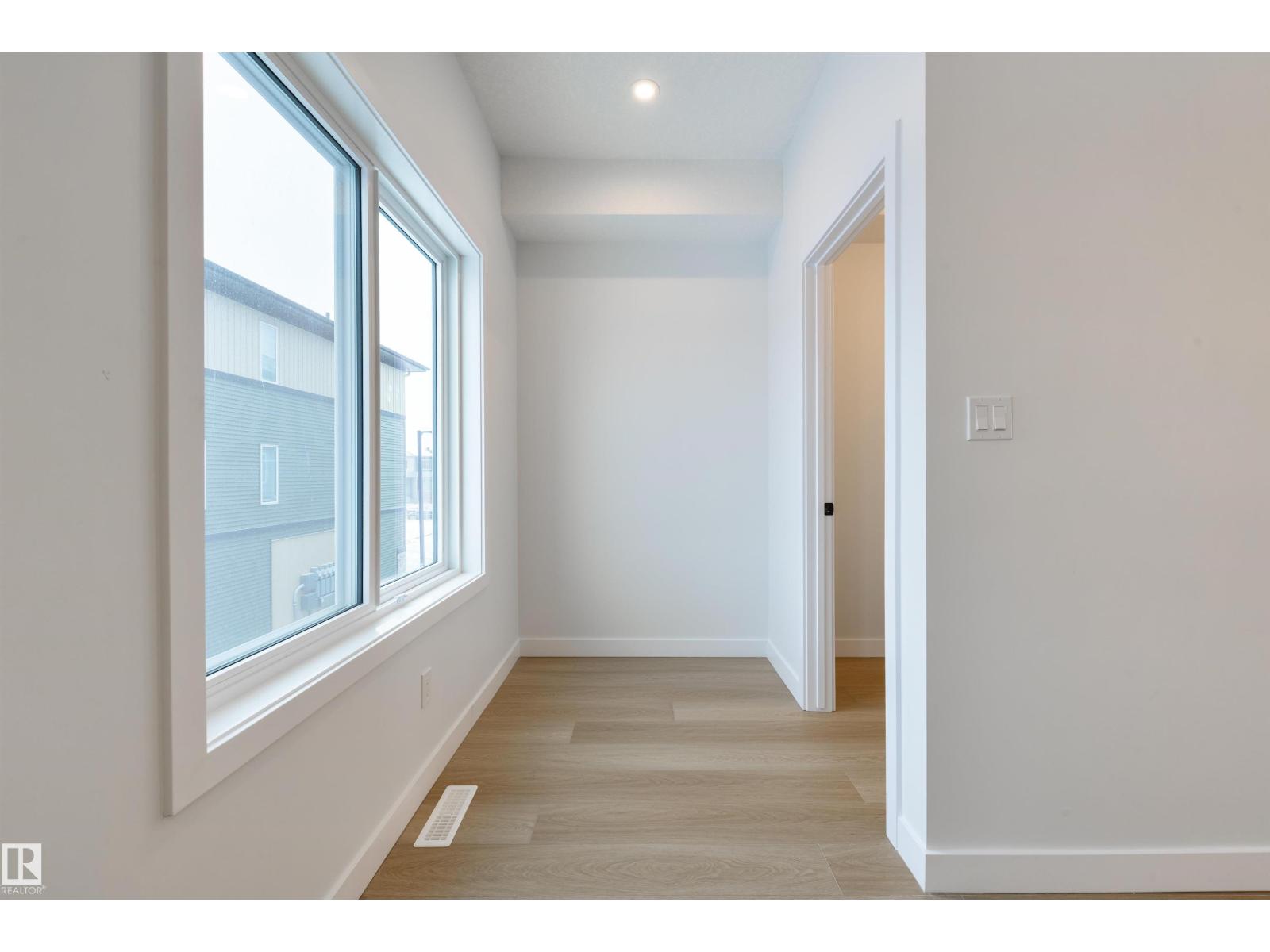 #49 18120 28 AVE SW, Edmonton