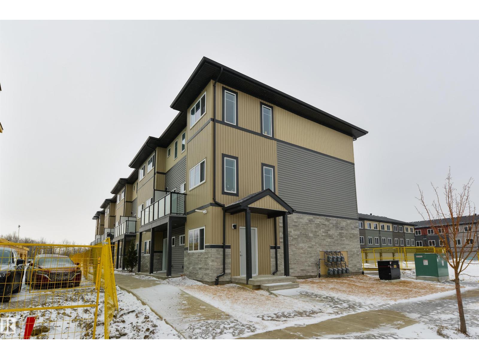 #49 18120 28 AVE SW, Edmonton