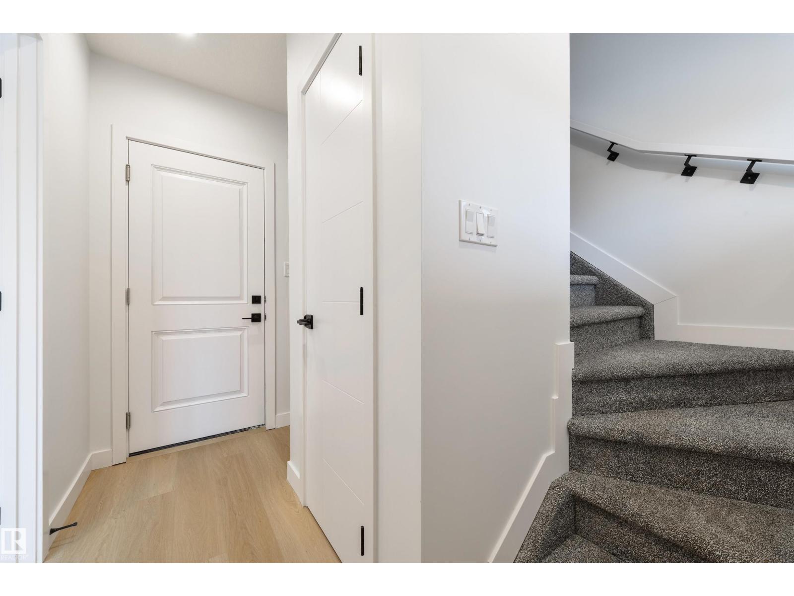 #49 18120 28 AVE SW, Edmonton