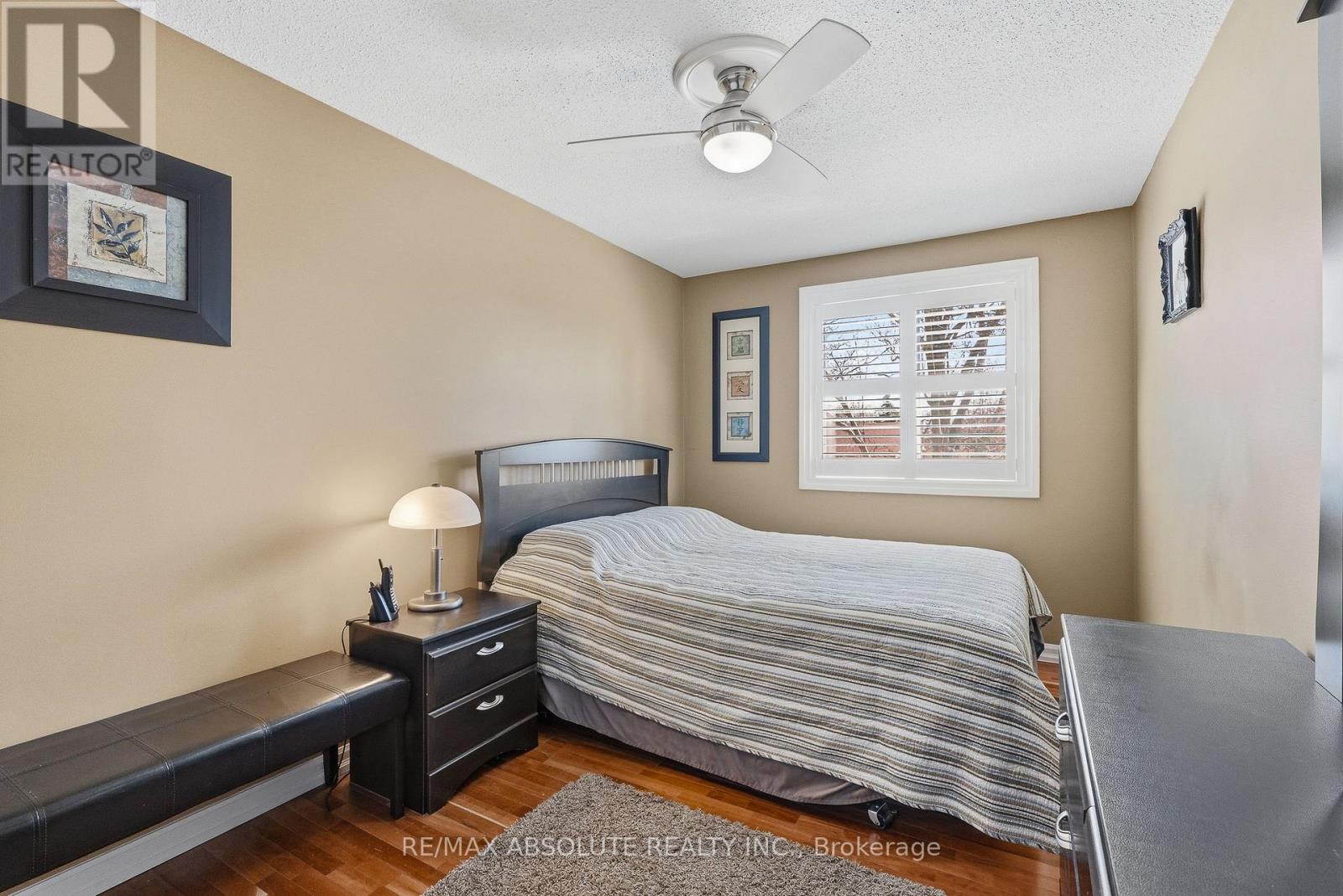 1594 ST GEORGES STREET — photo 22