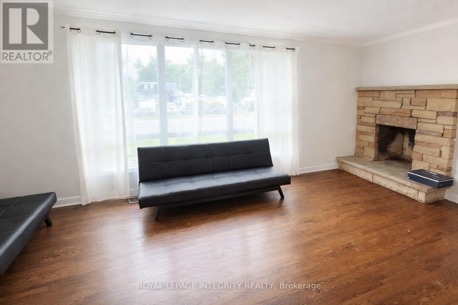 1152 TAWNEY ROAD - 13