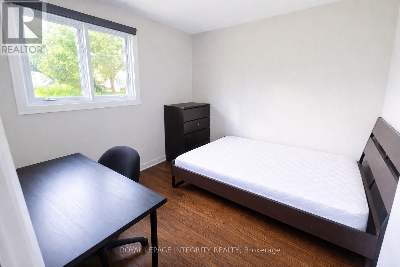 1152 TAWNEY ROAD - 21