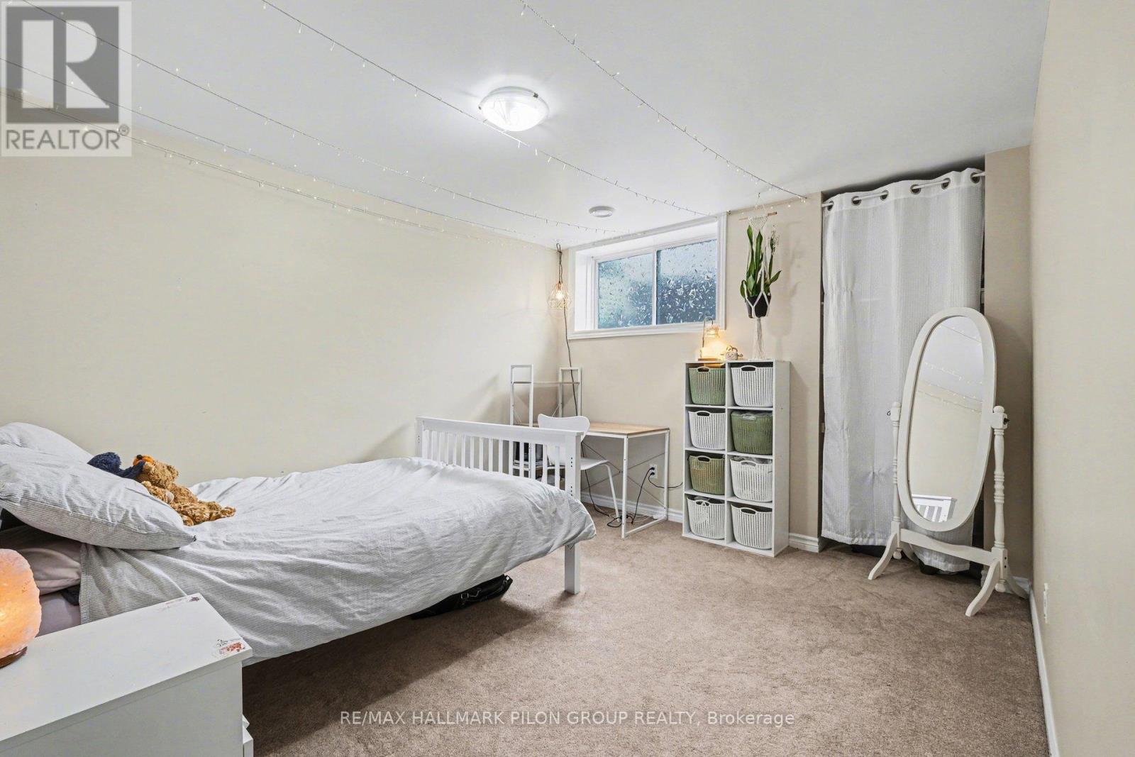 1878 MONTMERE AVENUE - 20
