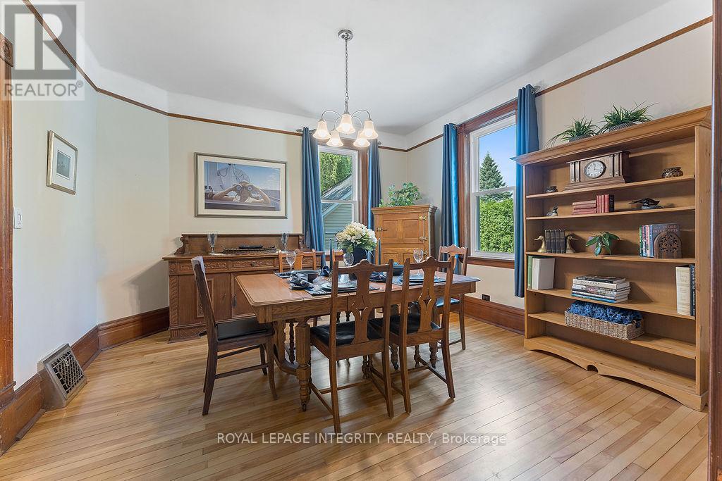72 LAKESHORE DRIVE - 4