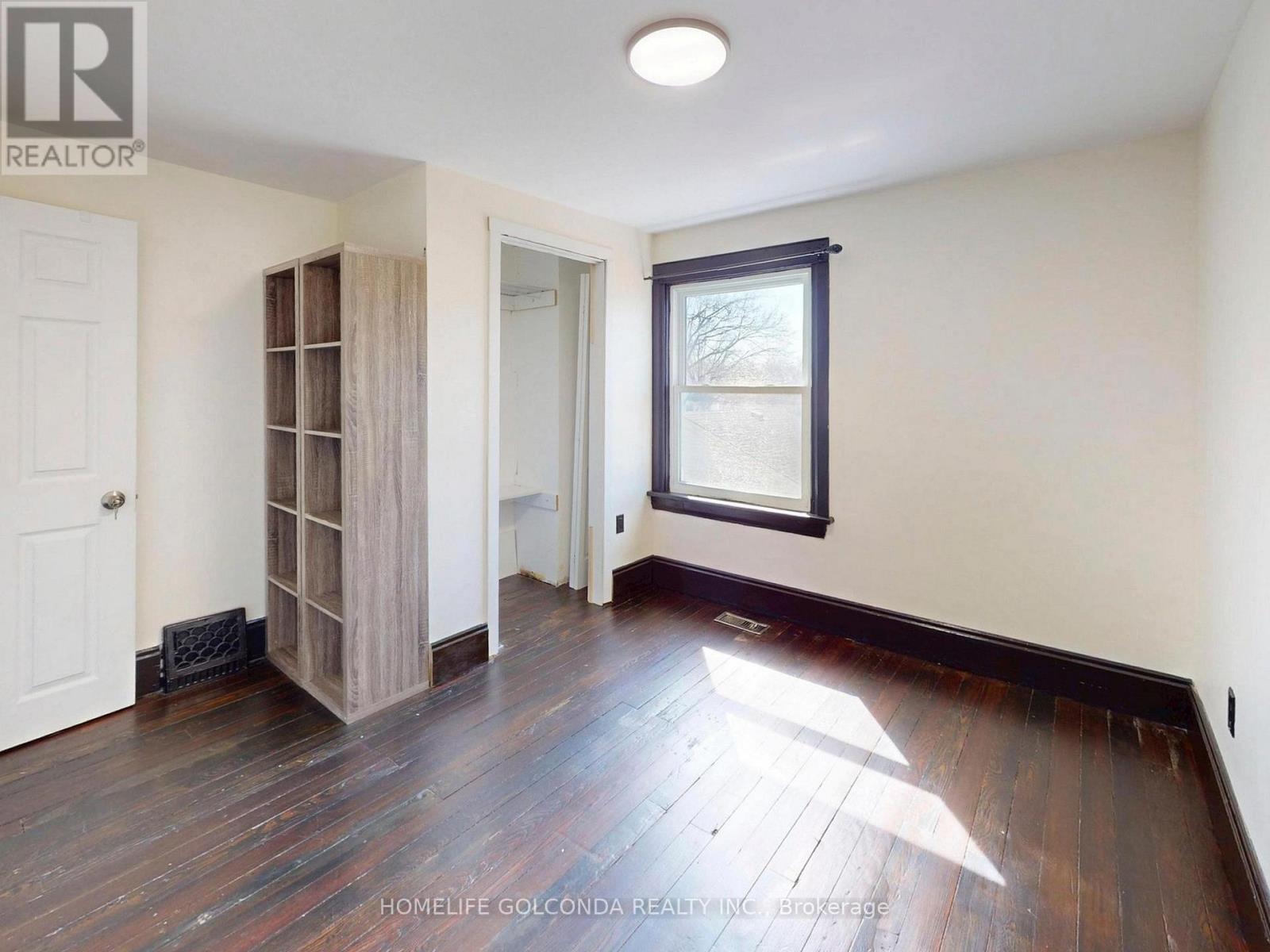 27 WOODLAND AVENUE - 23