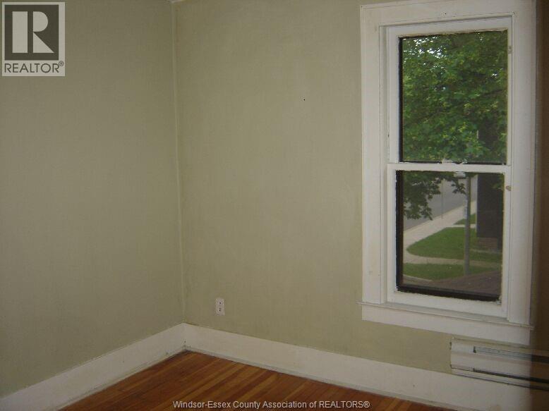427 GLADSTONE AVENUE - 12
