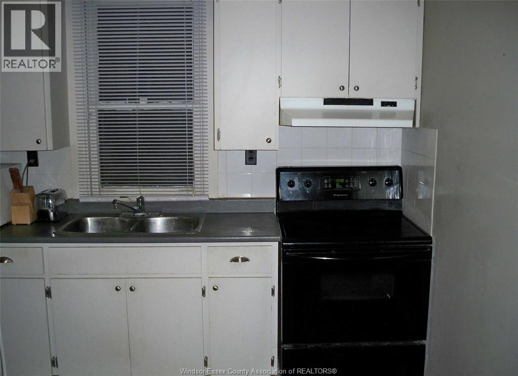 427 GLADSTONE AVENUE - 4