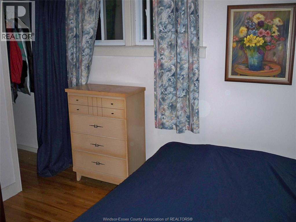 427 GLADSTONE AVENUE - 6