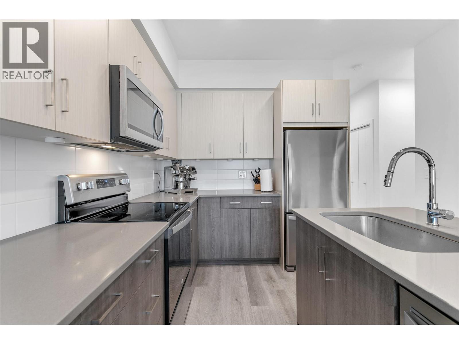 #421 2301 CARRINGTON ROAD - 13