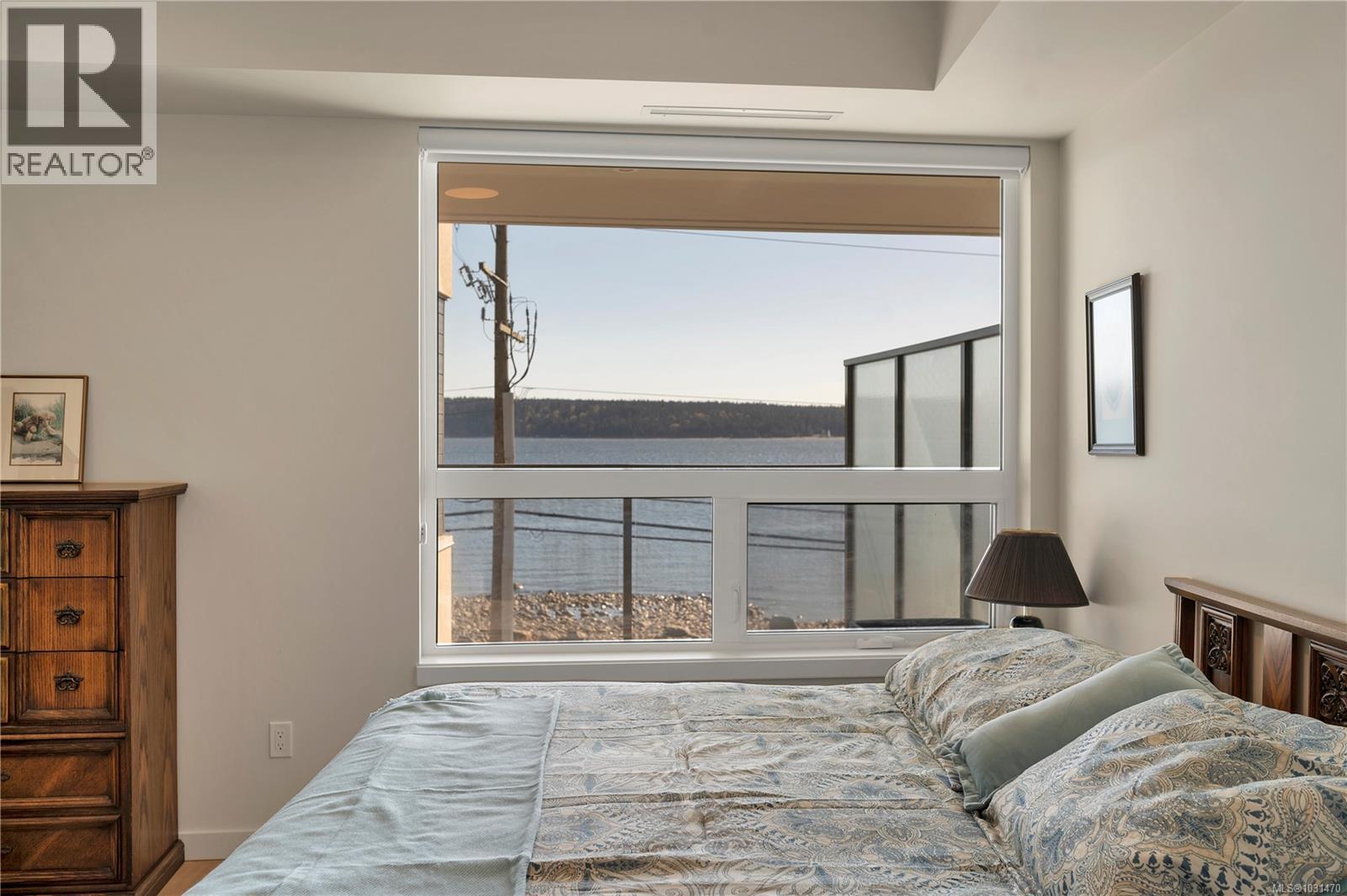 304 536 Island Hwy S, Campbell River