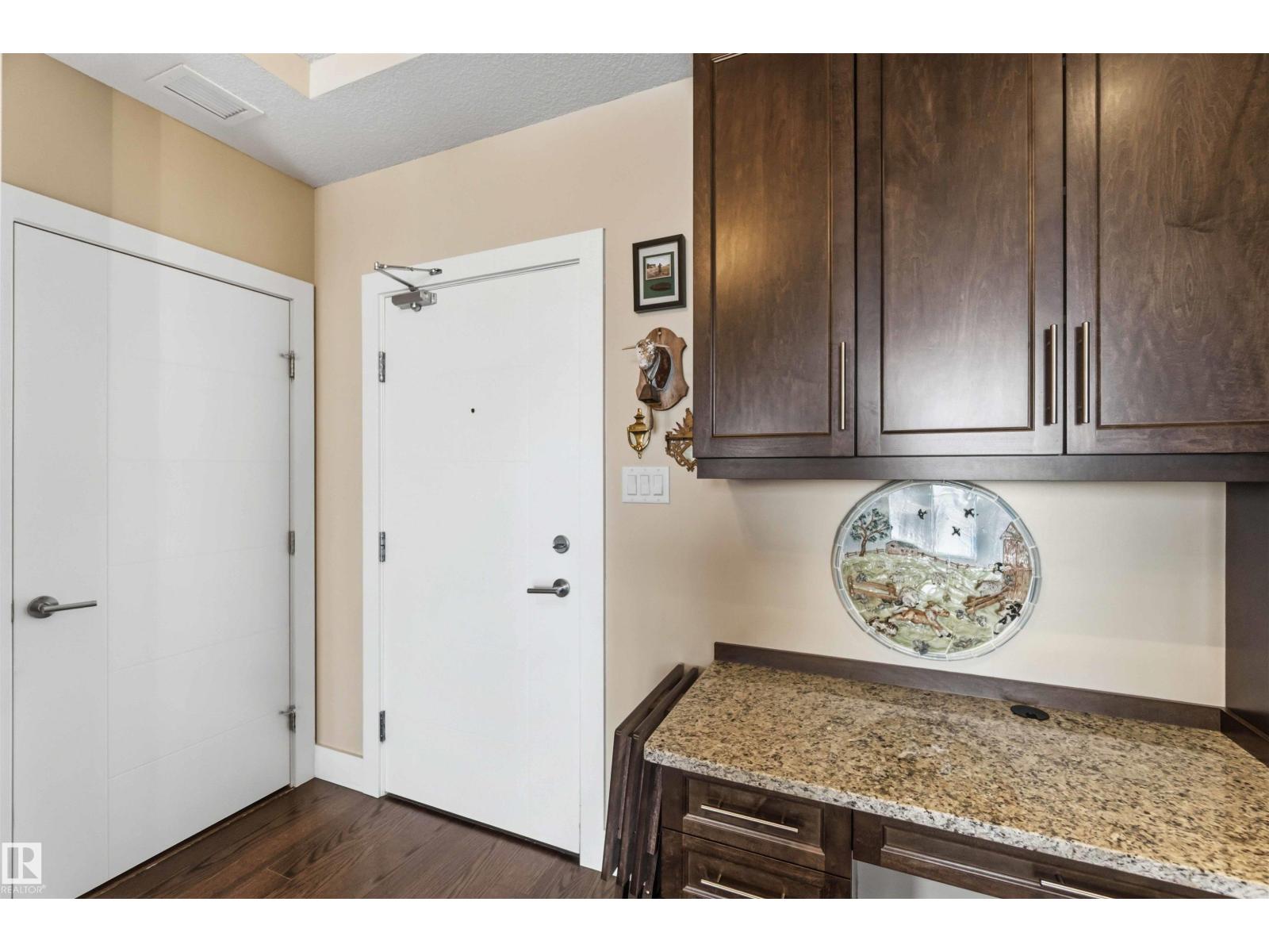 #212 11080 ELLERSLIE RD SW, Edmonton