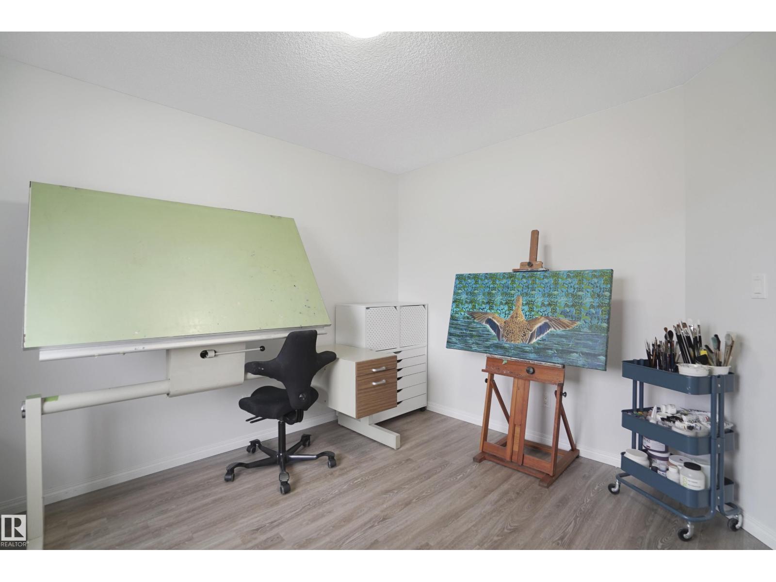 2028 74 ST SW, Edmonton