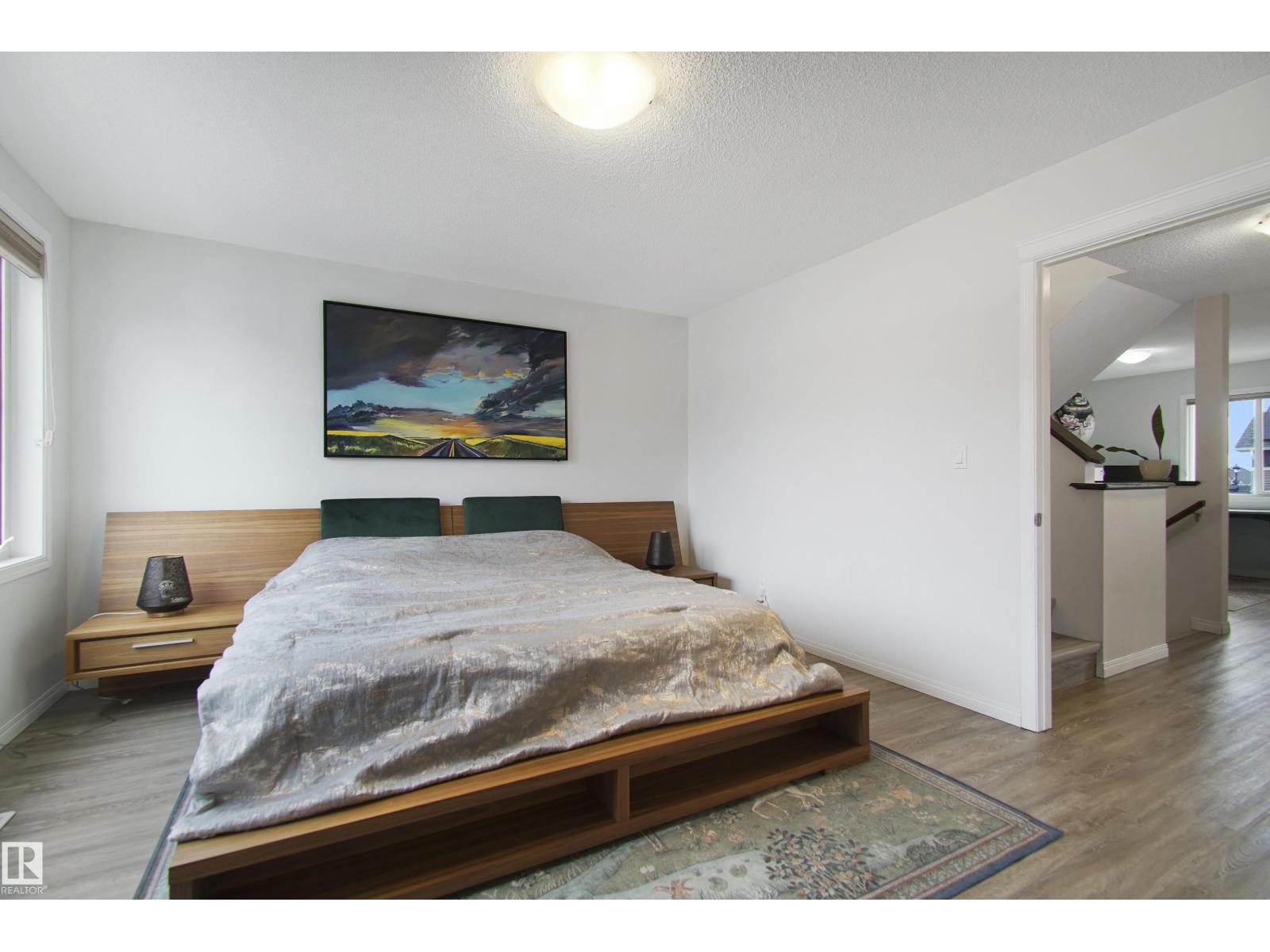 2028 74 ST SW, Edmonton