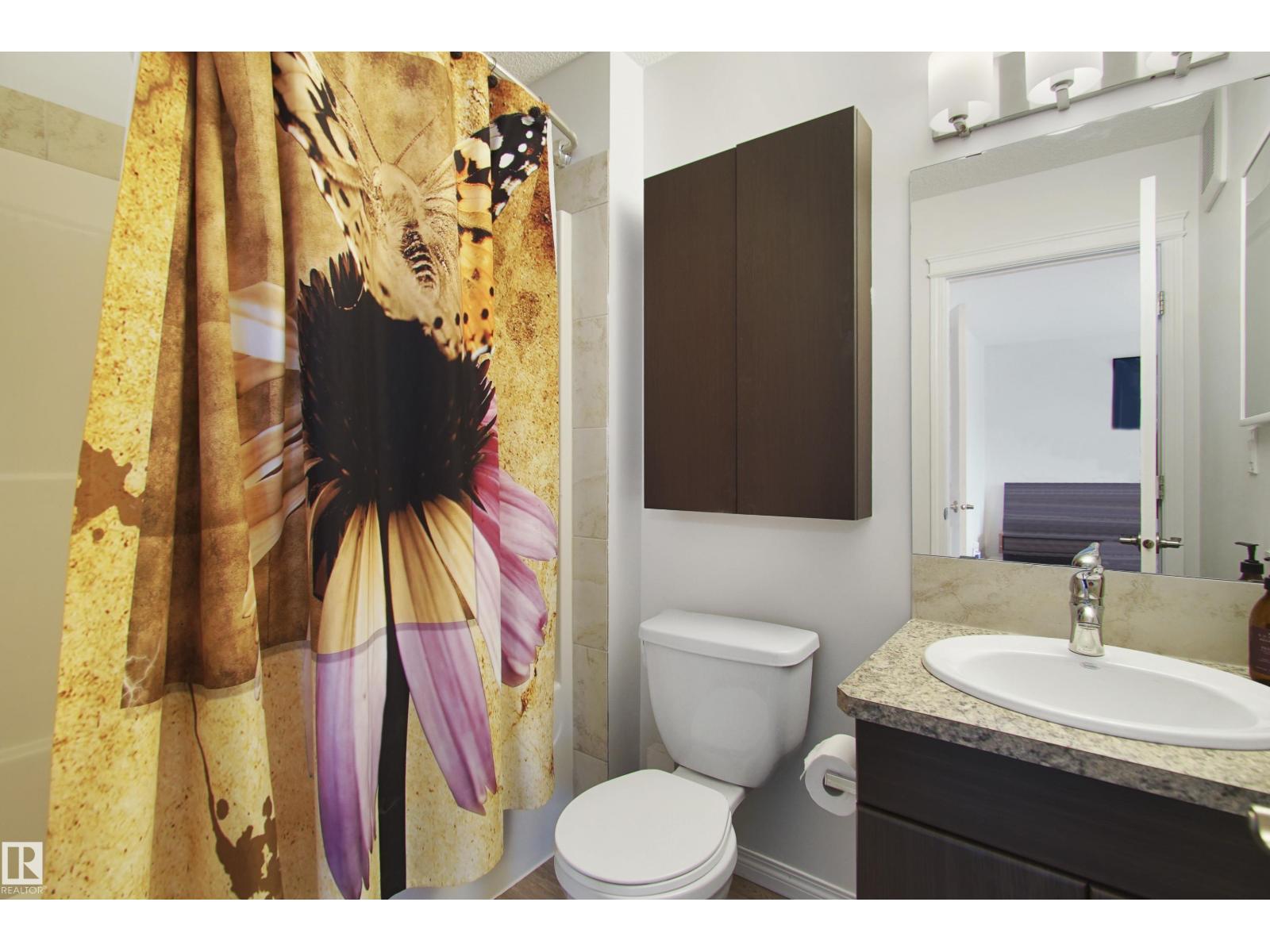 2028 74 ST SW, Edmonton