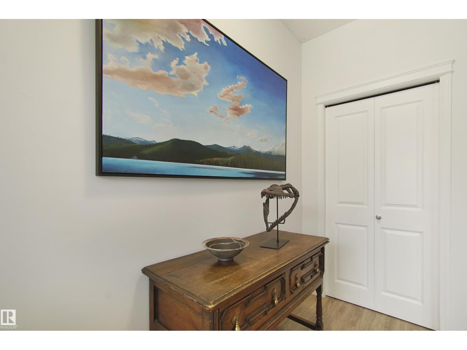 2028 74 ST SW, Edmonton