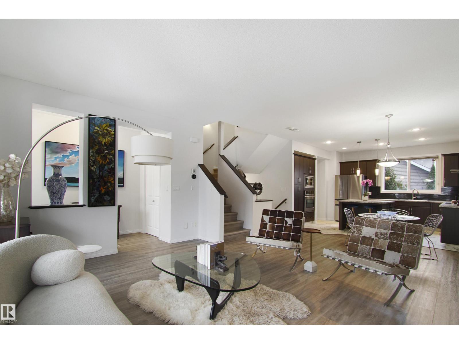 2028 74 ST SW, Edmonton