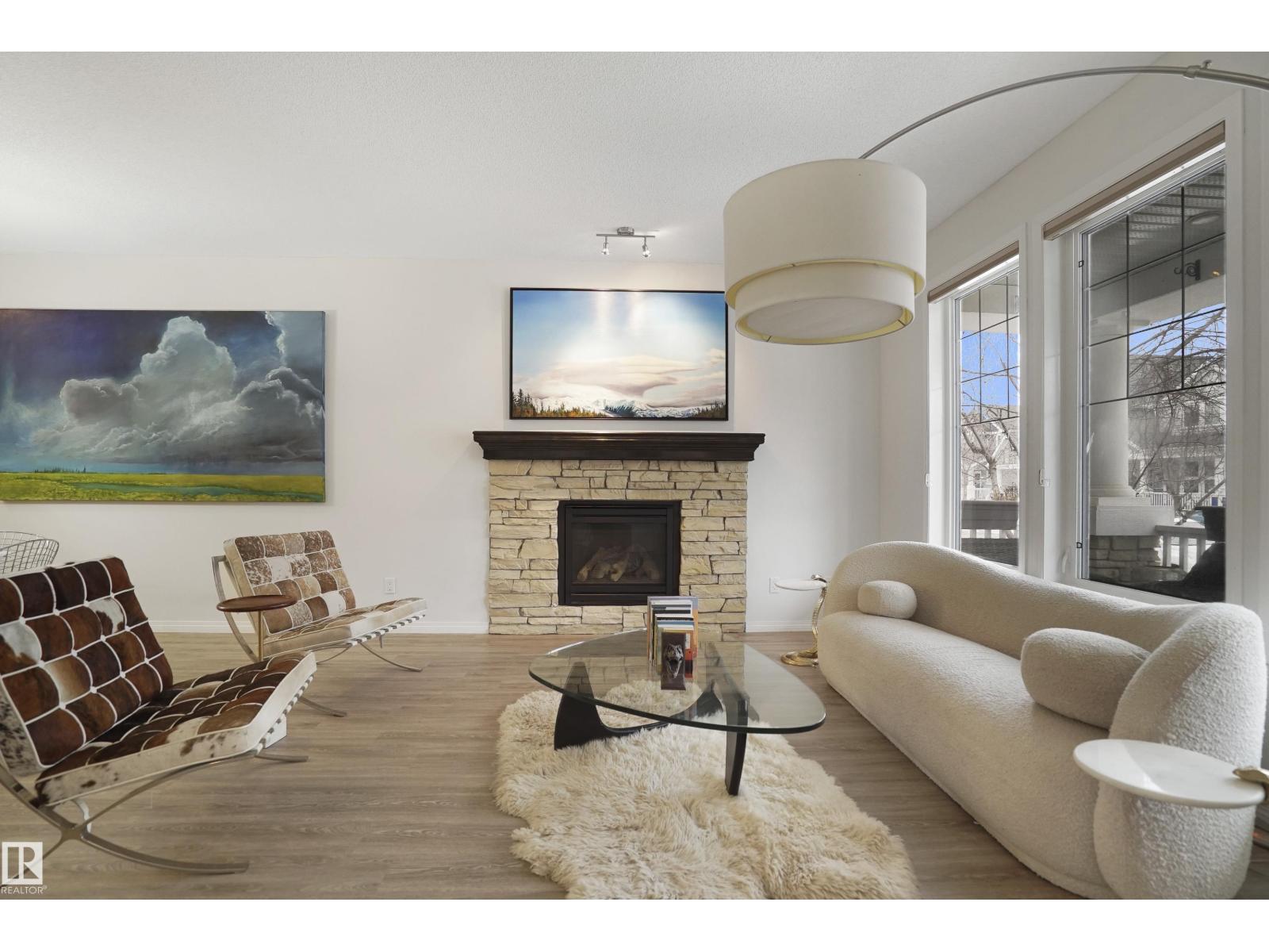 2028 74 ST SW, Edmonton