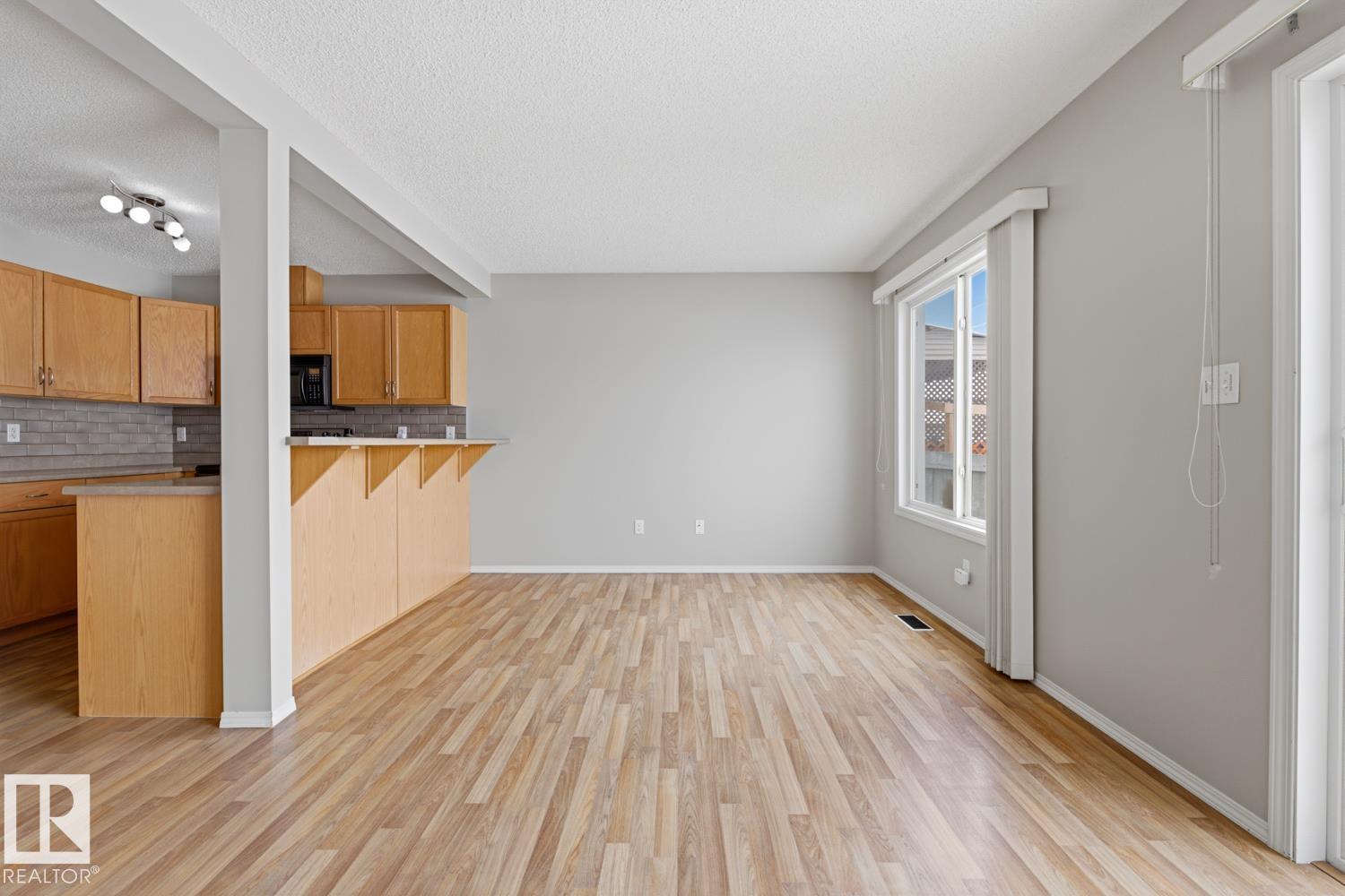 5913 164 AV NW, Edmonton