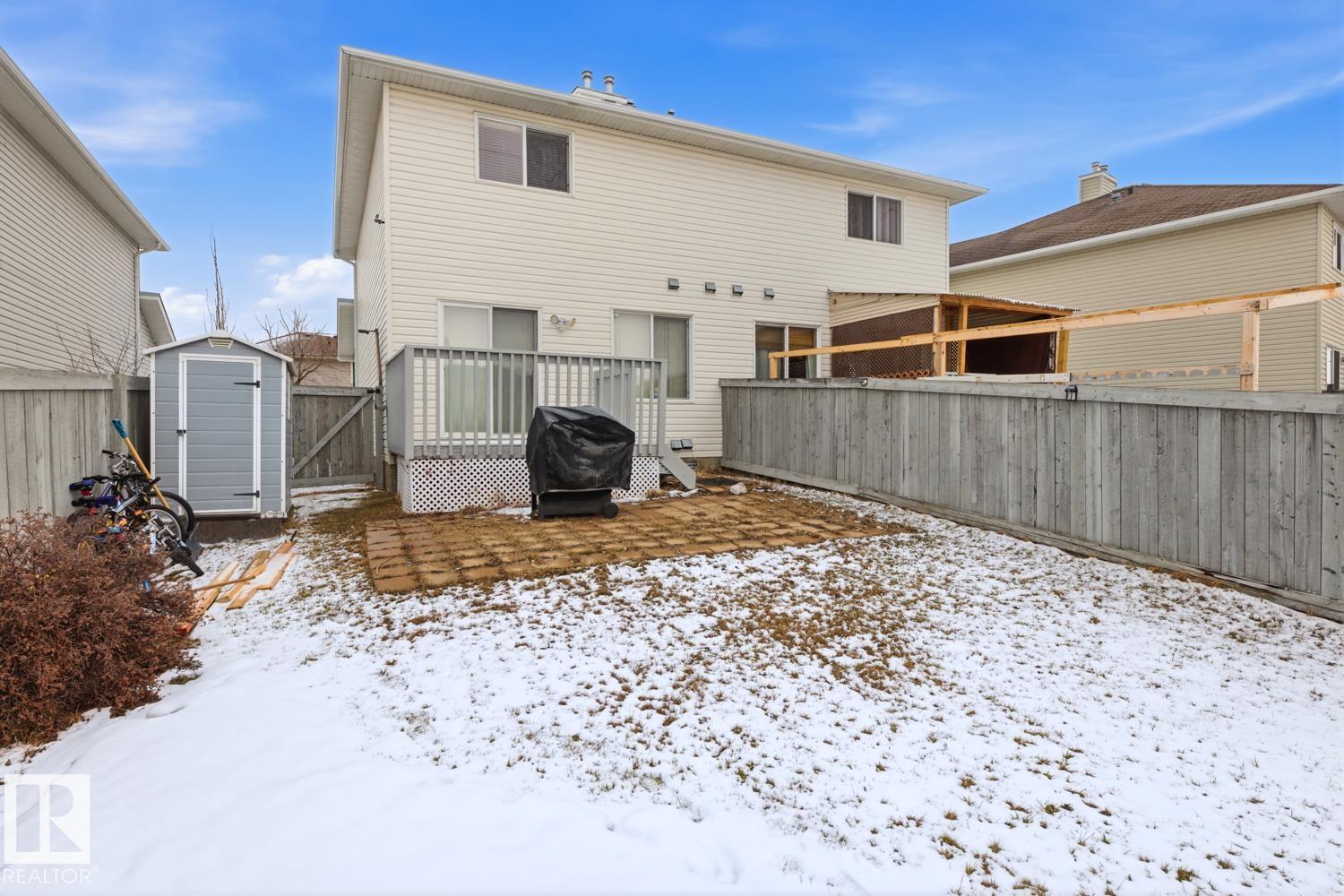 5913 164 AV NW, Edmonton