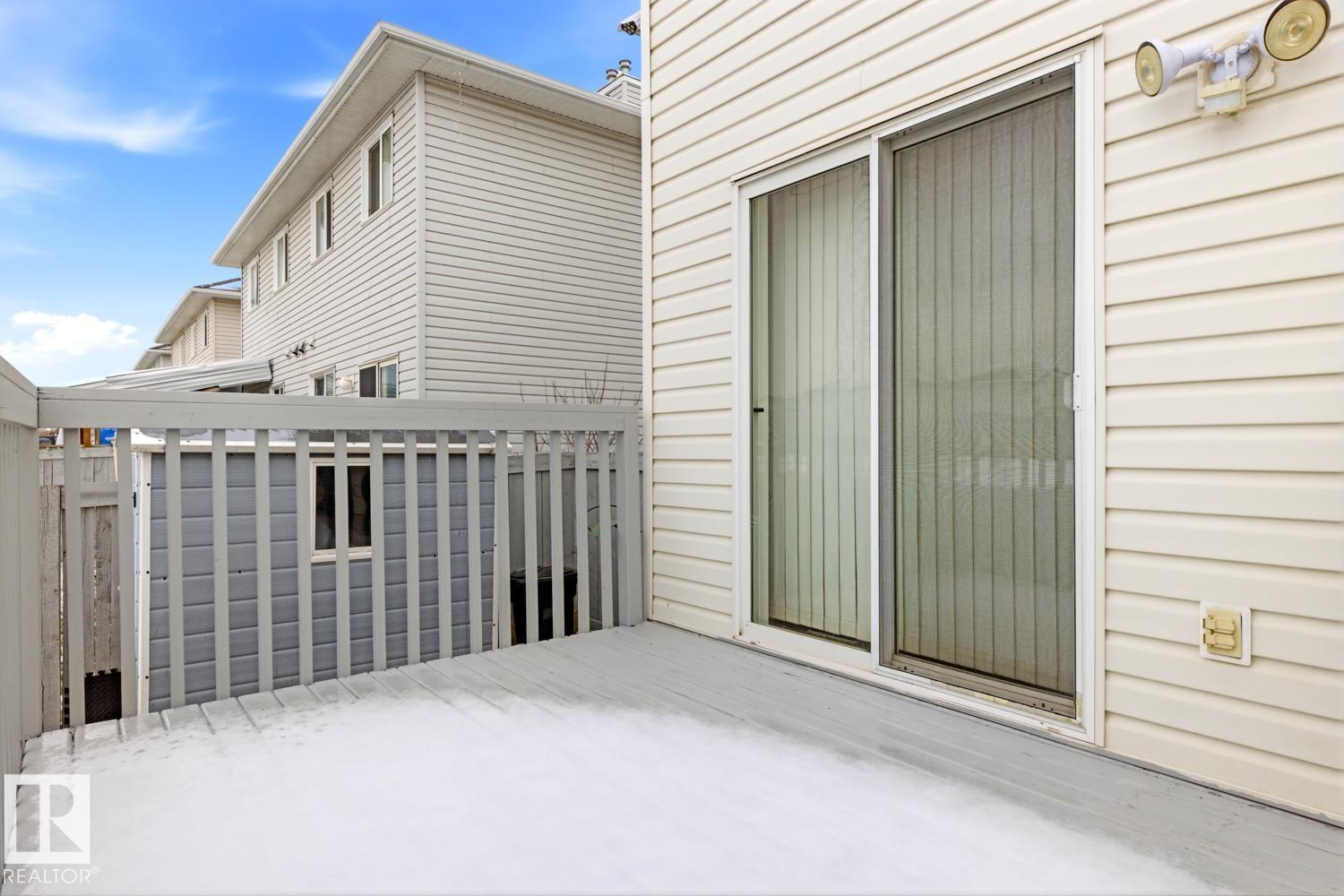 5913 164 AV NW, Edmonton