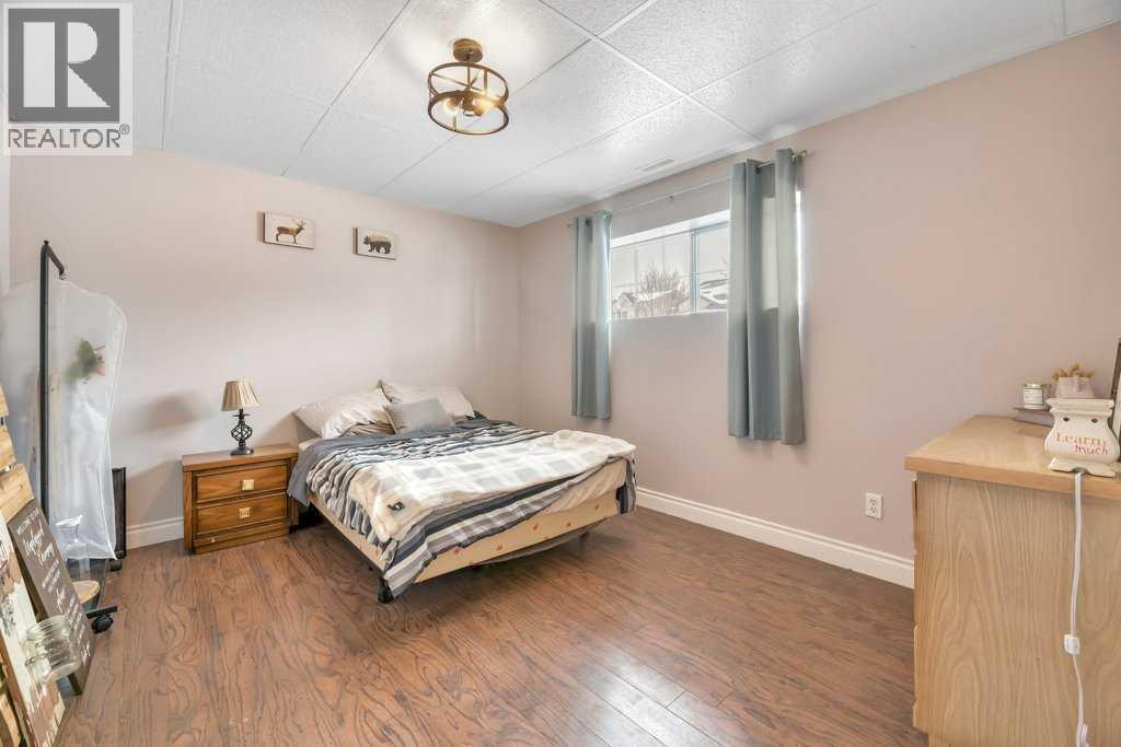 
          1905 Strathcona Terrace
            <br/>
            <span>Strathmore</span>
            , 
            <span>AB</span>
             <span>T1P1S1</span>
         - Photo 28