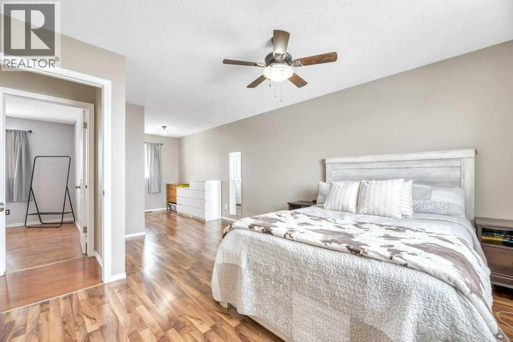 
          1905 Strathcona Terrace
            <br/>
            <span>Strathmore</span>
            , 
            <span>AB</span>
             <span>T1P1S1</span>
         - Photo 21