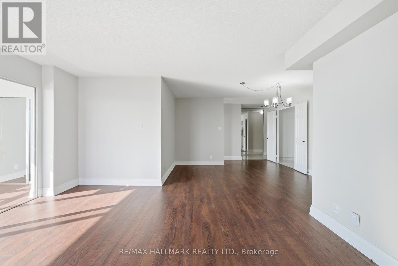 #2002 215 WYNFORD DRIVE - 24