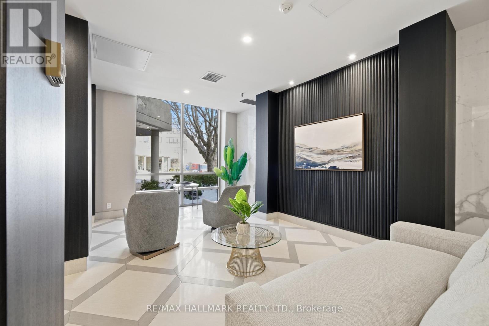 #2002 215 WYNFORD DRIVE - 5